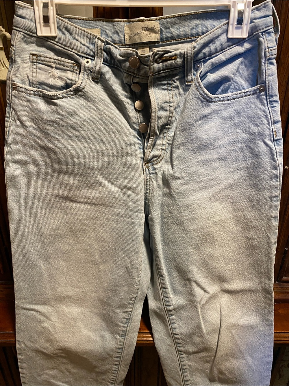 Women’s  Light Wash Blue Jeans - Classic Button-Fly